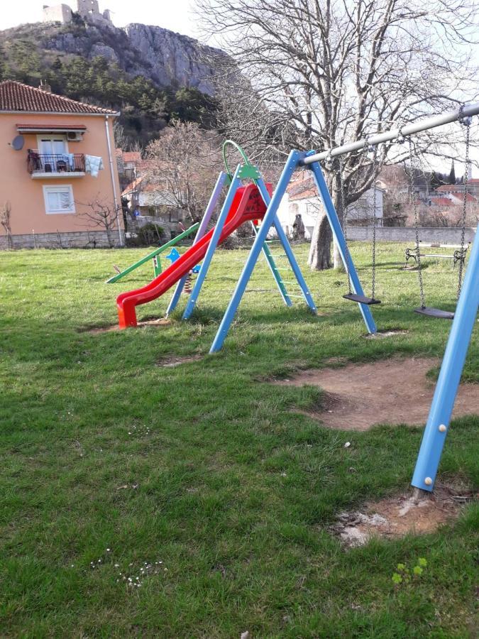 Kuca Za Odmor Varos Villa Vrlika Dış mekan fotoğraf