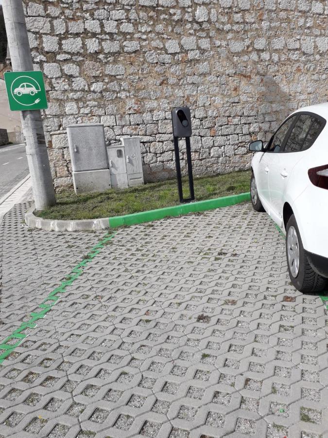 Kuca Za Odmor Varos Villa Vrlika Dış mekan fotoğraf