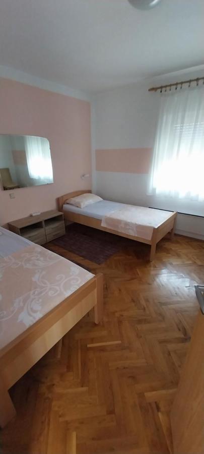 Kuca Za Odmor Varos Villa Vrlika Dış mekan fotoğraf