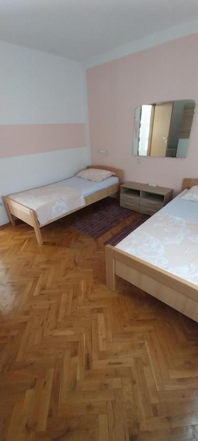 Kuca Za Odmor Varos Villa Vrlika Dış mekan fotoğraf
