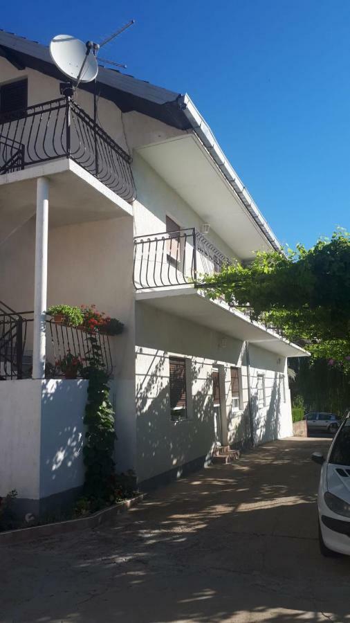 Kuca Za Odmor Varos Villa Vrlika Dış mekan fotoğraf